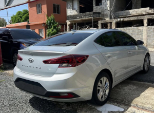Hyundai Elantra Limited