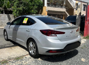 Hyundai Elantra Limited