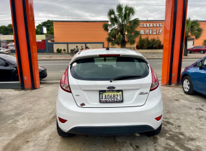 Ford Fiesta SE