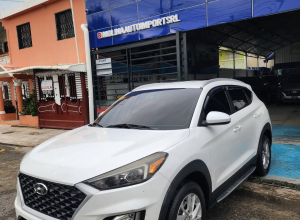 Hyundai Tucson SE