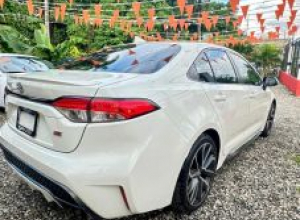 Toyota Corolla SE
