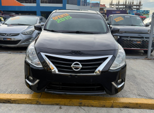 Nissan Versa SV