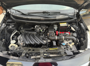 Nissan Versa SV