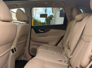 Nissan Rogue SL