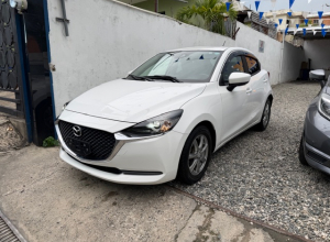 Mazda Demio Básico
