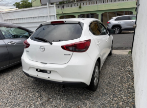 Mazda Demio Básico