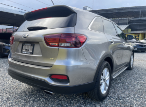 Kia Sorento LX