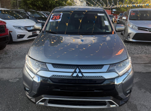 Mitsubishi Outlander SE
