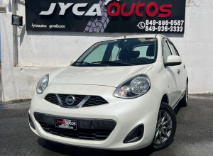 Nissan March Básico