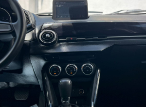 Mazda Demio Básico