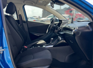 Mazda Demio Básico