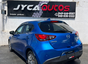 Mazda Demio Básico