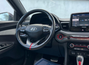 Hyundai Veloster Turbo
