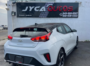 Hyundai Veloster Turbo