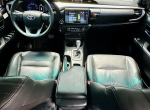 Toyota Hilux SRV