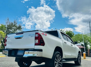 Toyota Hilux SRV