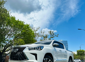 Toyota Hilux SRV