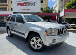 Jeep Grand Cherokee Laredo