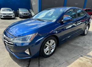 Hyundai Elantra Basico