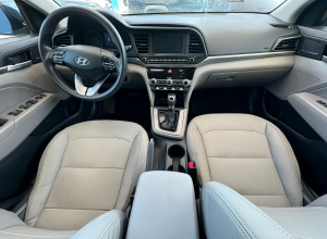 Hyundai Elantra Basico