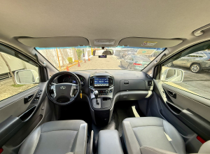Hyundai Grand Starex Básico