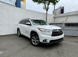 Toyota Highlander LE Plus