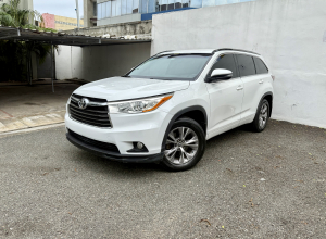 Toyota Highlander LE Plus
