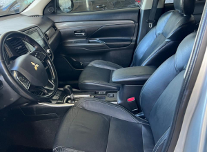 Mitsubishi Outlander Limited