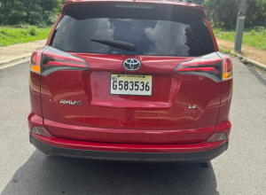 Toyota RAV4 LE