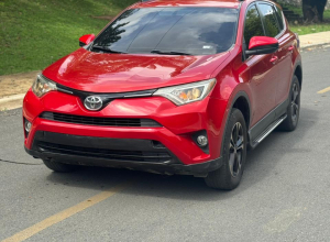 Toyota RAV4 LE