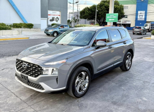 Hyundai Santa Fe SE
