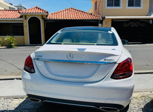 Mercedes-Benz Clase C 300
