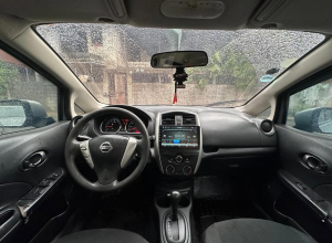 Nissan Versa SE