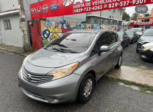 Nissan Versa SE
