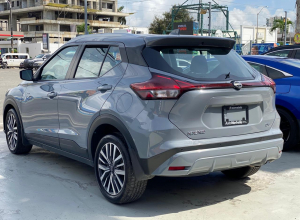 Nissan Kicks SV