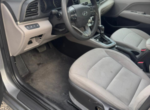 Hyundai Elantra Basico