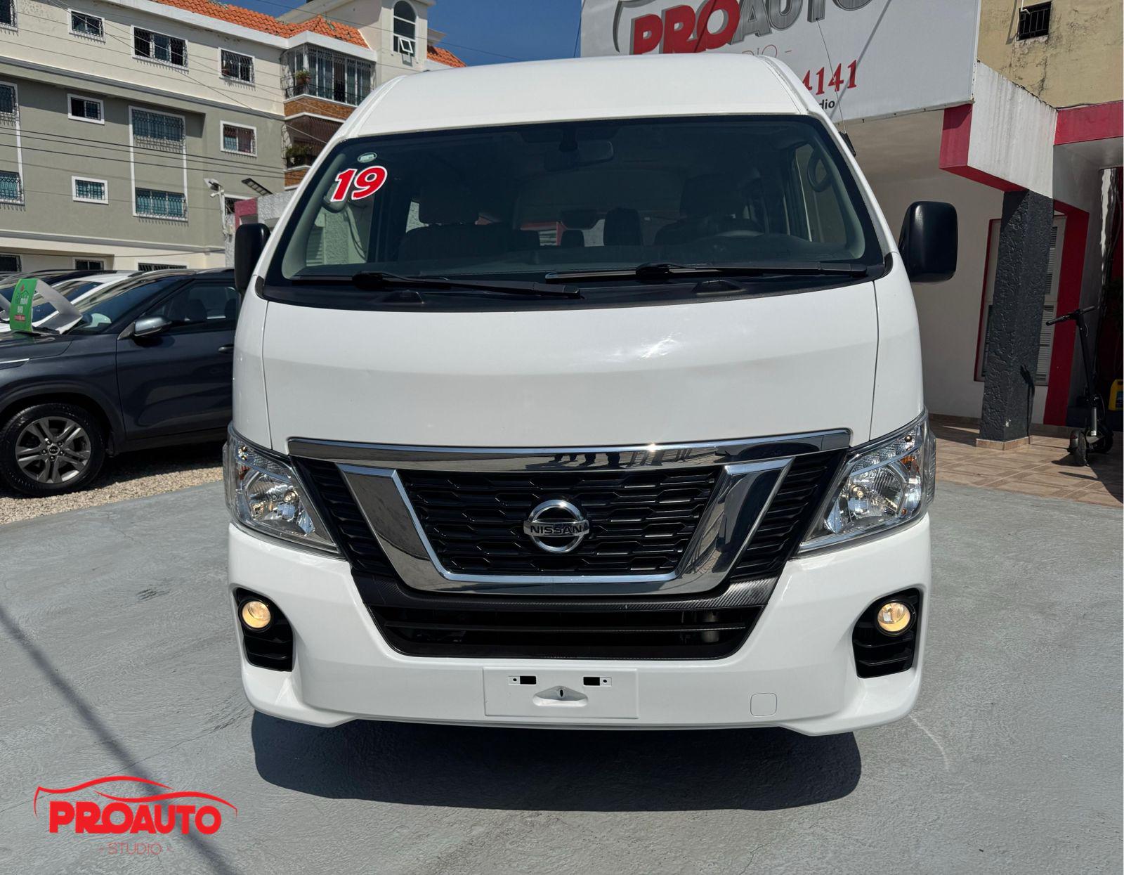 Nissan URVAN Básico