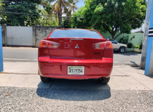 Mitsubishi Lancer ES