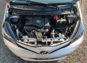 Toyota Vitz Básico