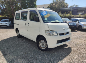 Toyota Town Ace Basico