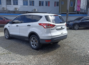 Ford Escape S