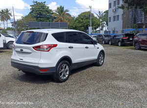 Ford Escape S