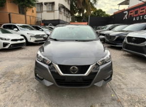 Nissan Versa SV