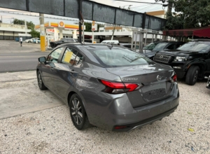 Nissan Versa SV
