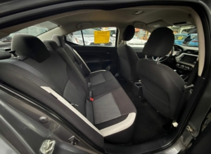 Nissan Versa SV