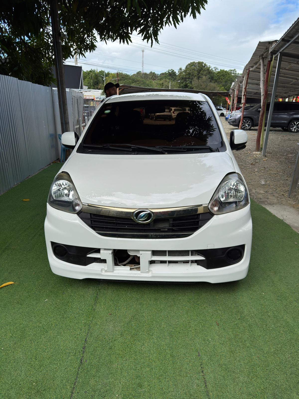 Daihatsu Mira Básico