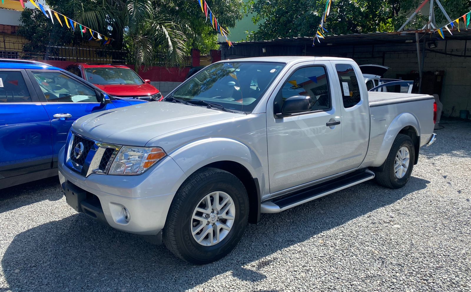 Nissan Frontier SV