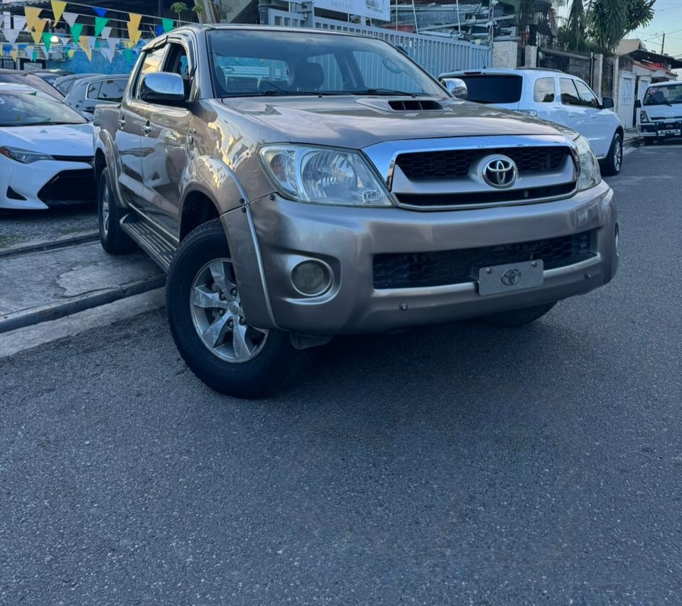 Toyota Hilux Básico