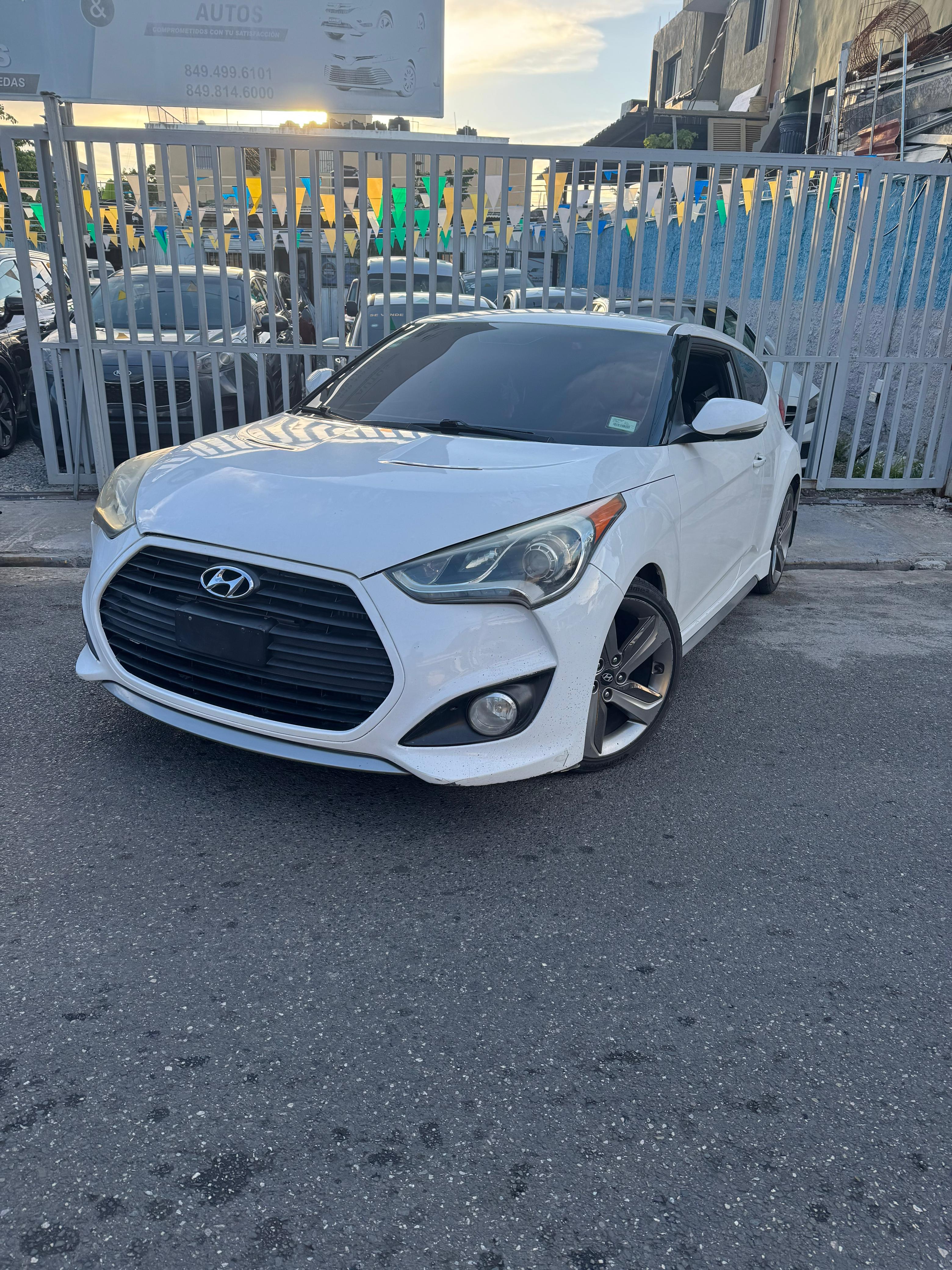 Hyundai Veloster Básico