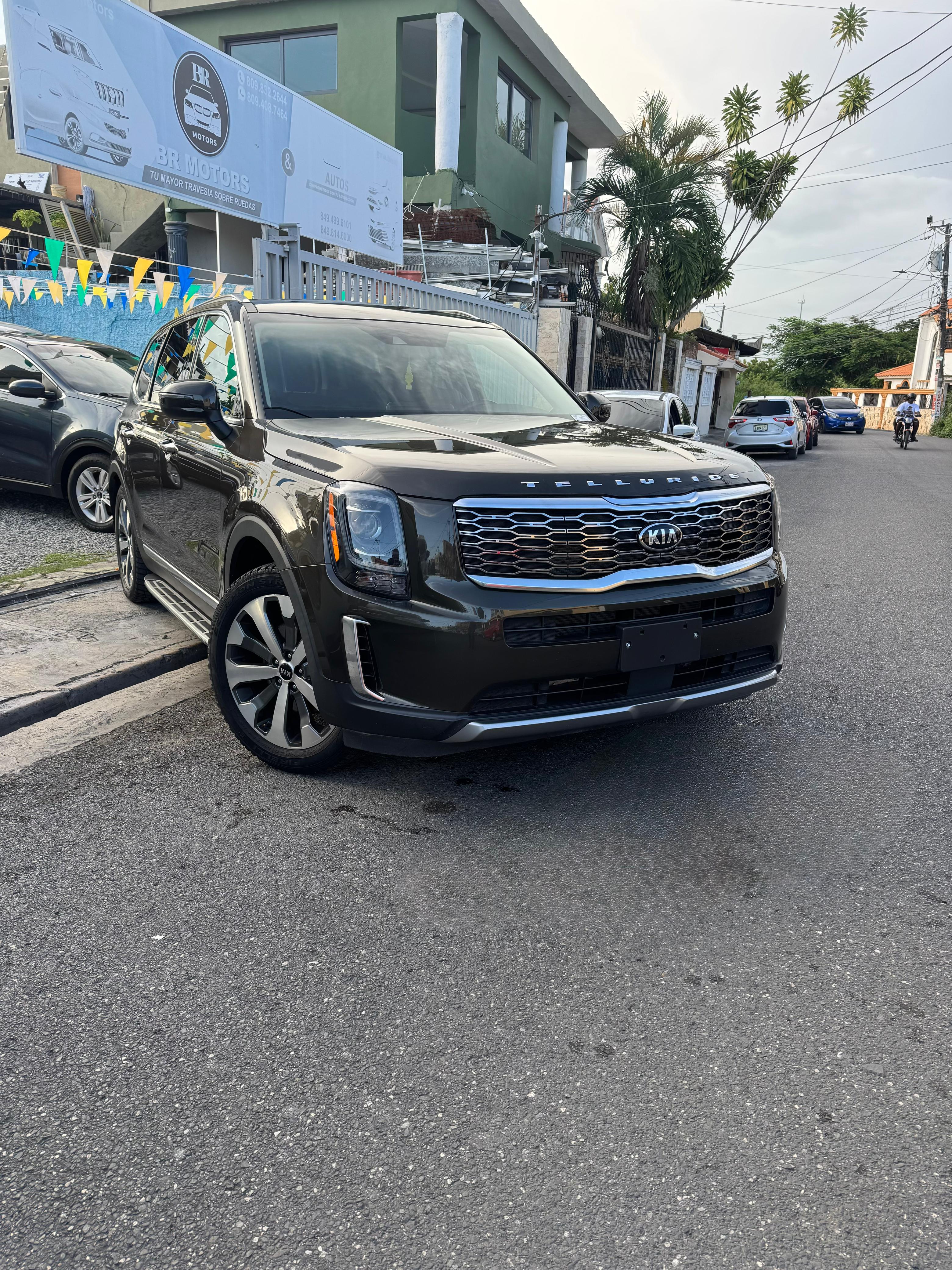 Kia Telluride LX